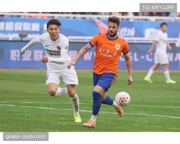 山东泰山高准翼十二次长传调度 后场出球能力支撑反击战术